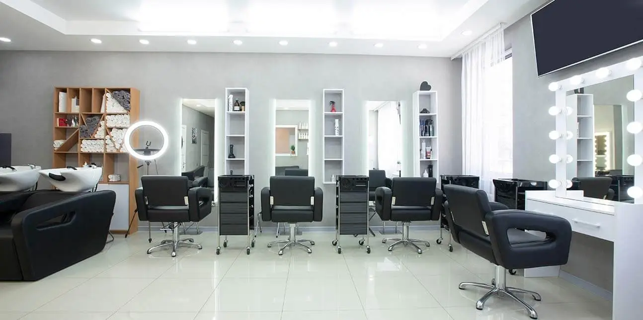 cut and styling hair salon
